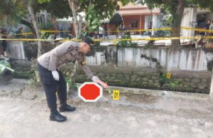 Diduga Jatuh saat Cari Rambanan: Petani di Sukosewu Ditemukan Meninggal di Saluran Air