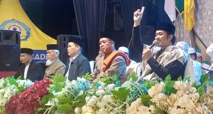 Istimewa, Ribuan Jamaah Padati Pengajian Akbar & Gema Sholawat Haflah Akhirussanah MTsN 6 Ponorogo Bersama KH Lukman Syafi’i & Gus Ulil