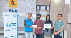 Sambut Idul Adha, YBM PLN UP3 Ponorogo Salurkan Bantuan untuk Ardian, Pejuang Cilik Melawan Leukemia
