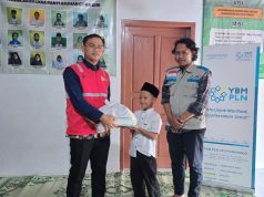 Sambu Hari Raya Kurban, PLN UP3 Ponorogo Salurkan Bantuan Sembako untuk Anak Yatim dan Dhuafa di Pacitan dalam STMJ Spesial