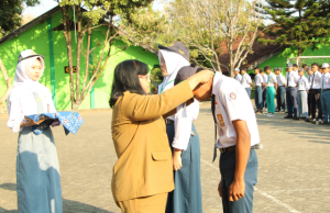 Cetak Lulusan Siap Kerja, SMKN 1 Mlarak Campus of The Champion Tanamkan Budaya Industri Sejak MPLS