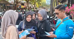 Sambut Dirgahayu Indonesia, PLN UP3 Ponorogo Dekatkan Layanan Melalui Promo Tambah Daya 50 Persen di Car Free Day