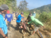 Warga & Relawan Tambal Sendiri Jalan Wringinanom–Gajah Sambit Ponorogo, Kecewa Bertahun-Tahun Menunggu Perbaikan
