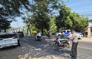 Tragis, Pegawai Bank Ponorogo Meninggal Usai Diserempet Truk Box di Utara Jembatan Paju