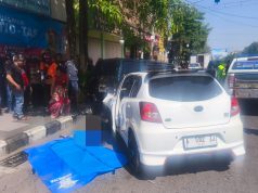 Dua Lansia Pendorong Gerobak Sampah di Ponorogo Tertabrak Datsun : Satu Meninggal Dunia