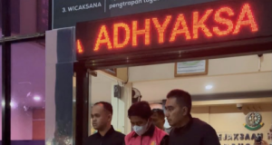 Malam Jum’at Keramat, Mantan Ketua DPRD Ponorogo Sunarto Resmi Ditahan Kejaksaan