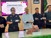 Kejari Ponorogo Kembali Sita Uang Rp 1,24 Miliar: Usut Dugaan Korupsi Tunjangan Perumahan DPRD