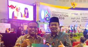 Sugeng Riadi Kepala SMA Muhipo Sabet Gold Medal, Rekronstruksi Kurikulum Sukses Dongkrak Prestasi & Jumlah Siswa