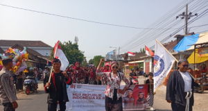 Jaga Soliditas, Ratusan Anggota PPDI Korcam Bungkal Ponorogo Kompak Ikuti Karnaval HUT ke-81 RI