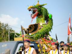Cinta Budaya, SMKN 1 Sawoo Ponorogo Tampilkan Replika Naga Raksasa & Prajurit di Kirab Boyong Keprabon Kepanewon
