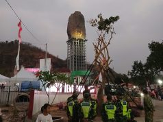 Anggota BPK RI & Plt Bupati Ponorogo Tanam Pohon Kalpataru di Monumen Reog