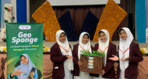 Sholeh, Kreatif, Mendunia: Santri Darul Falah Ponorogo Sabet Medali Emas Olimpiade Internasional di Malaysia