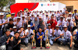 SMAN 3 Ponorogo Borong 3 Piala Lomba Gerak Jalan & Yel-Yel Tingkat Kabupaten, Suratno: Buah Kerja Keras & Kedisiplinan