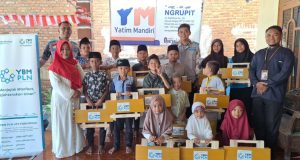 Semarak Hari Pelanggan Nasional, YBM PLN UP3 Ponorogo Berikan Sarana Belajar untuk Anak Yatim Piatu Dhuafa di Ngrupit, Ponorogo
