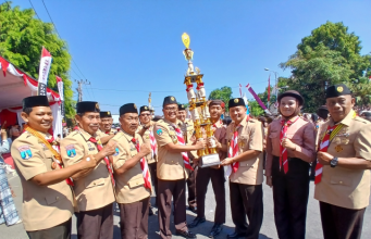 Borong Piala, SMPN 2 Ponorogo Juara Umum Penggalang di Apel Besar HUT Ke-65 Gerakan Pramuka