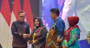 Ponorogo Raih Penghargaan Pertama Nasional, Bunda Lisdyarita Apresiasi Inovasi Sekolah Rakyat Bekali Beternak & Ketahanan Pangan