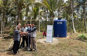 Peringati Hari Pelanggan Nasional, YBM PLN UP3 Ponorogo Dukung Kebutuhan Air Bersih dan Berbagi Kebahagiaan di Pacitan