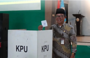 Laboratorium Demokrasi Pelajar: KPU Ponorogo Puji Kultur Demokrasi MAN 2 Ponorogo Sukses Pemilihan Ketua OSIM
