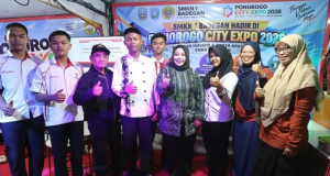 Inovasi & Karya Unggulan Siswa SMKN 1 Badegan di Ponorogo City Expo Diapresiasi Plt Bupati Lisdyarita