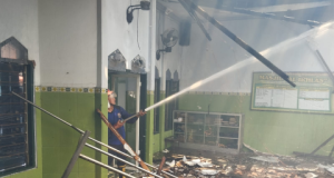 Gudang Sound System Masjid Al-Ikhlas Kepatihan Ponorogo Terbakar, Kerugian Ditaksir Tembus Setengah Miliar