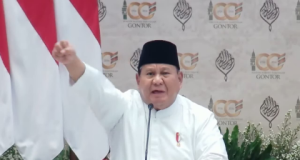 Presiden Prabowo Teriakkan ‘Free Palestine’ di Hadapan Ribuan Santri Gontor Ponorogo