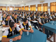Kesehatan & Disiplin Kunci Masuk Dunia Kerja! Siswa Teknik Alat Berat SMK PGRI 2 Ponorogo Dapat Pembekalan Langsung United Tractors