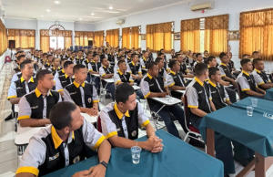 Kesehatan & Disiplin Kunci Masuk Dunia Kerja! Siswa Teknik Alat Berat SMK PGRI 2 Ponorogo Dapat Pembekalan Langsung United Tractors