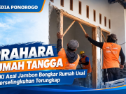 Istri Selingkuh dengan Tetangga, TKI di Ponorogo Robohkan Rumah Hasil Kerja di Malaysia