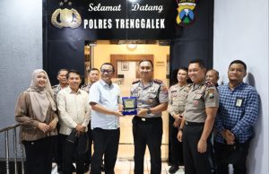Momentum Sumpah Pemuda, PLN UP3 Ponorogo Pererat Koordinasi dengan Polres Trenggalek terkait Permasalahan Kelistrikan