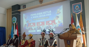Spenla Makin Melesat & Keren! Pilketos SMPN 5 Ponorogo Spektakuler Standar Nasional: Suguhkan Kirab Panji & Busana Adat Nusantara